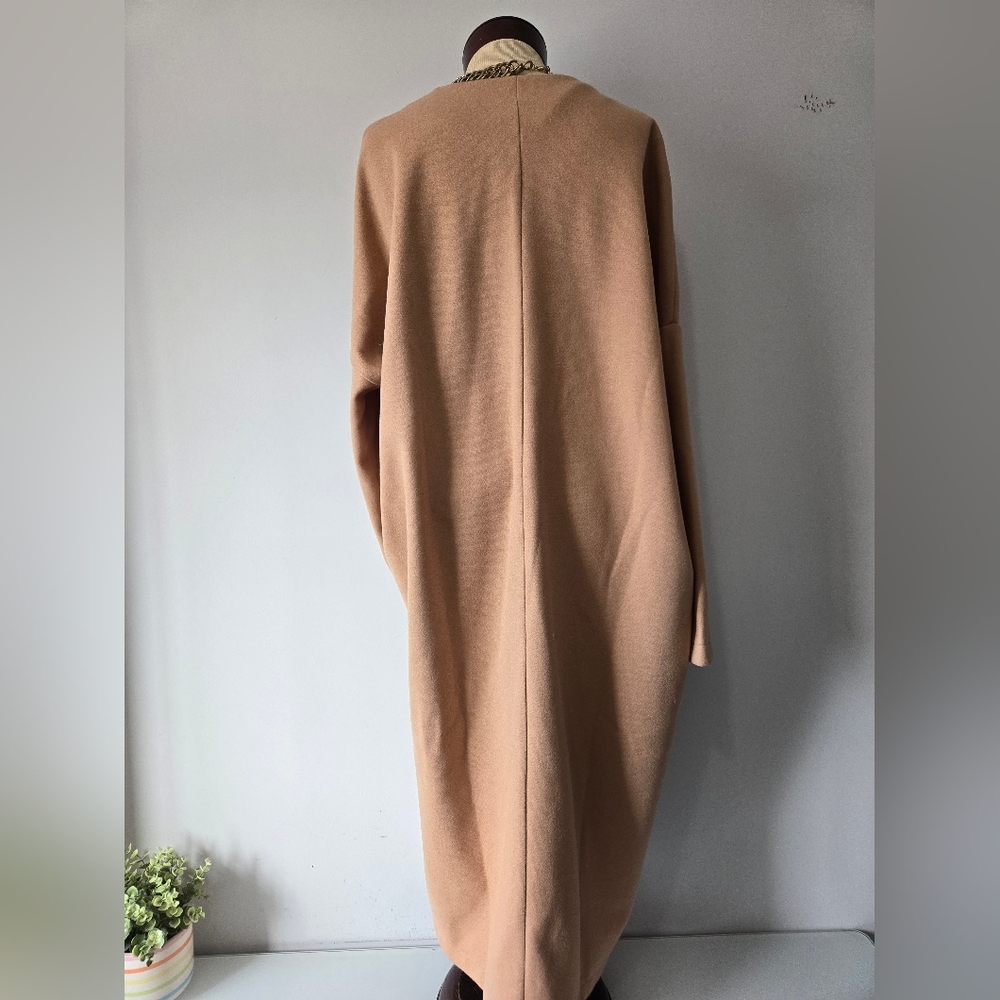 Suzanne Betro Camel Draped Long Lightweight Coat. Size 1X - Picture 7 of 13
